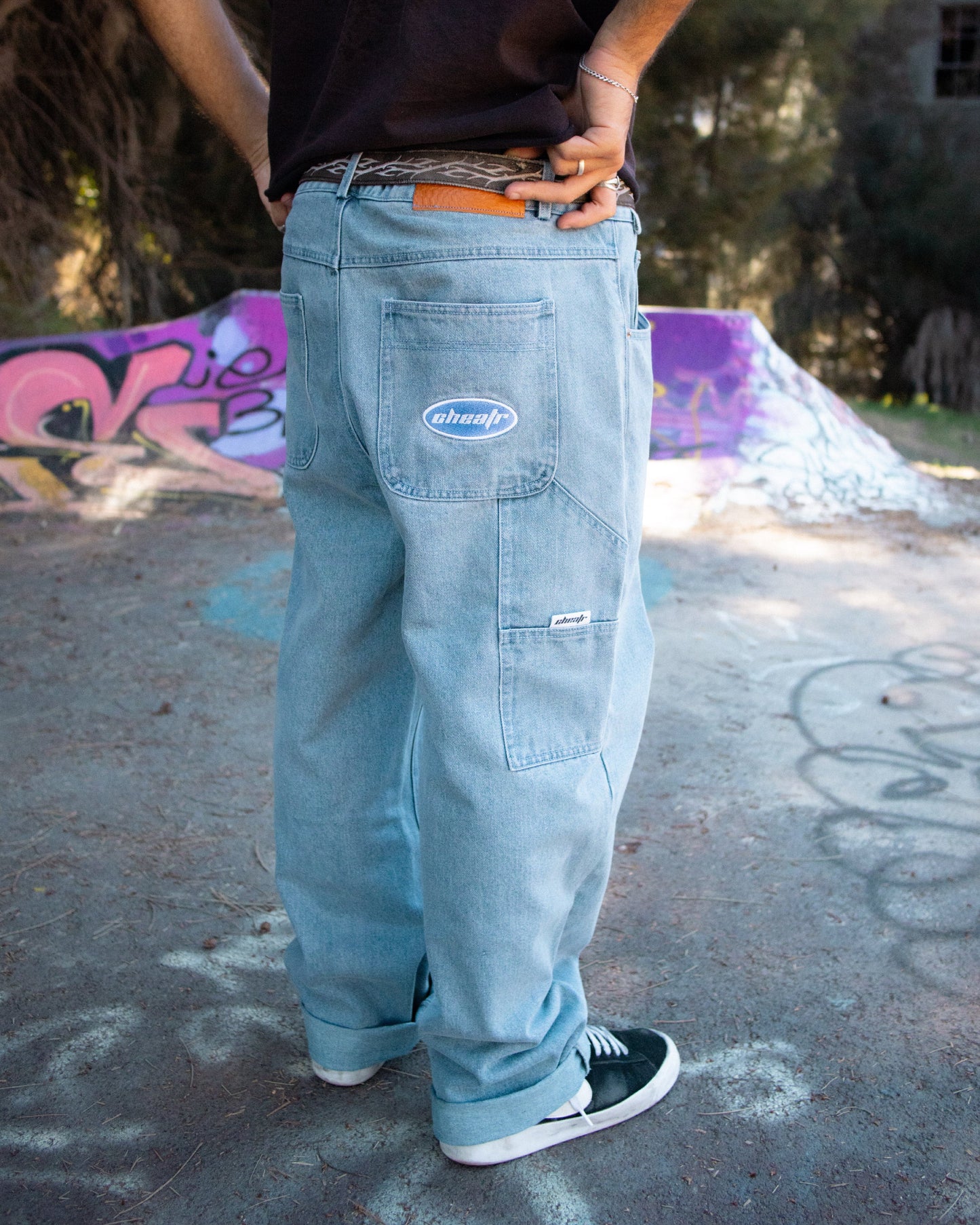 Baggy Jeans, Light Washed Indigo